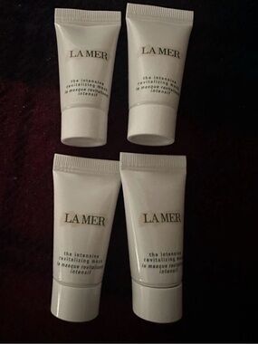 Set Of 4 La Mer The Intensive
Revitalizing Mask - Sample Size .17
OZ.